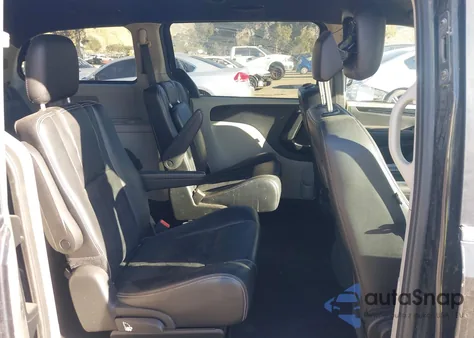 2017 Dodge Grand Caravan Sxt from USA, damaged, VIN 2C4RDGCGXHR857165